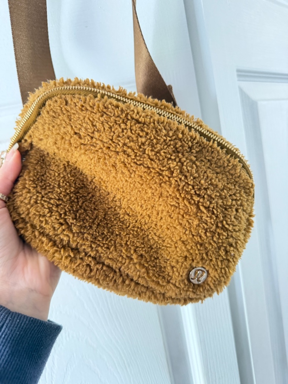 lululemon athletica Sherpa Belt Bag